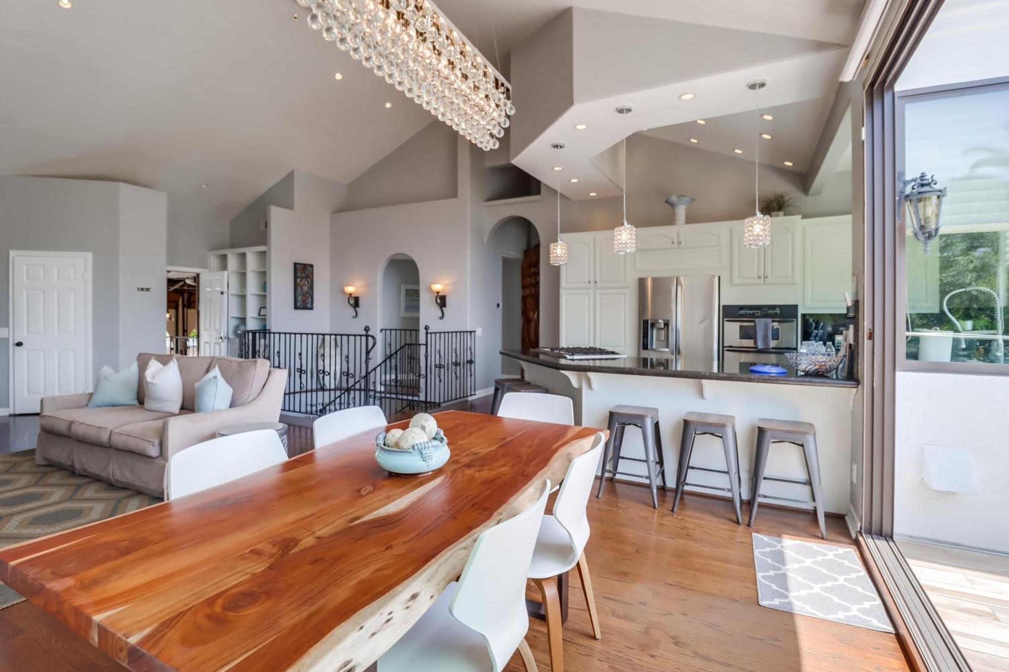 Holiday home Casa Paradiso - A Private In Of The City!